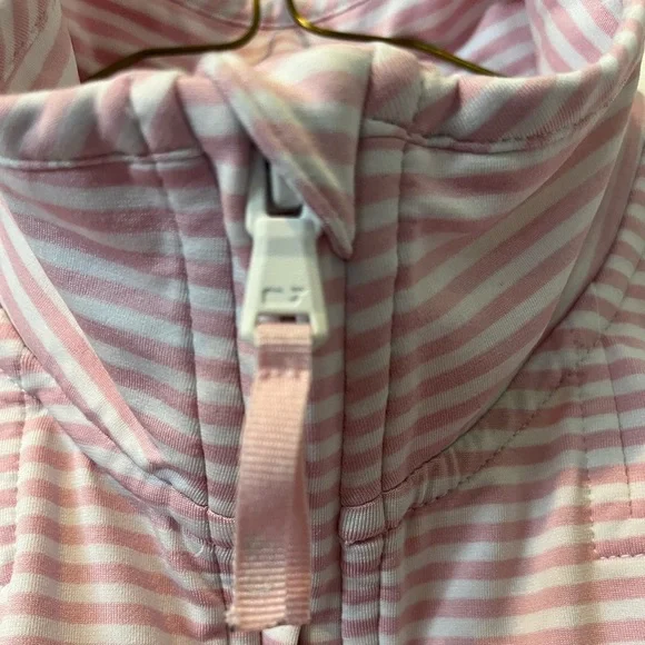 Vineyard Vines Women’s Performance Sankaty Shep
Pink Striped Shirt Size XS - Picture 3 of 12